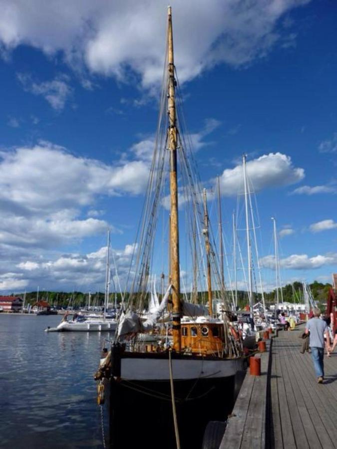 Leilighet I Sorlandshus I Son - Sjoutsikt - Naer Son Spa Kültér fotó